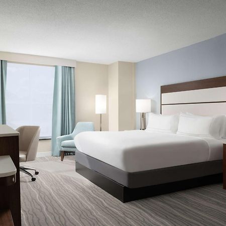 Doubletree By Hilton Norfolk Airport Hotel Екстериор снимка