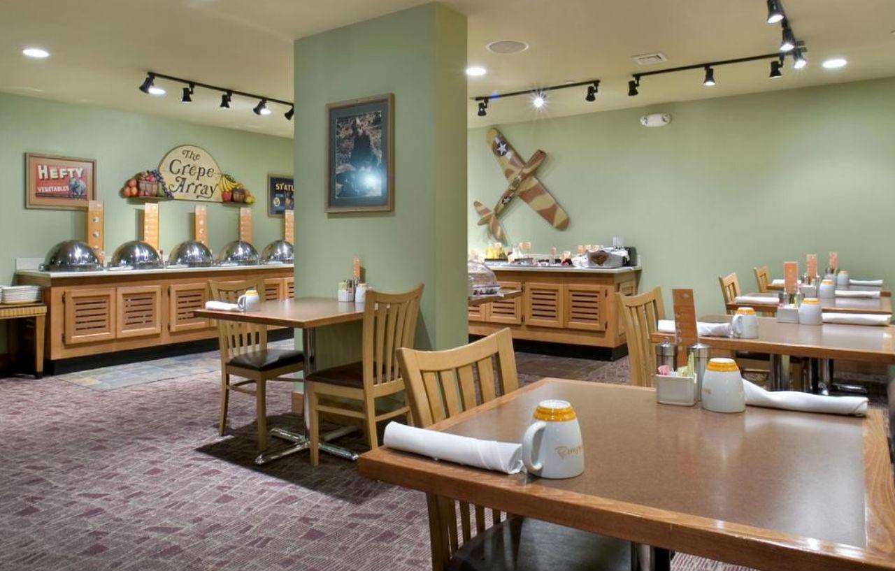 Doubletree By Hilton Norfolk Airport Hotel Екстериор снимка